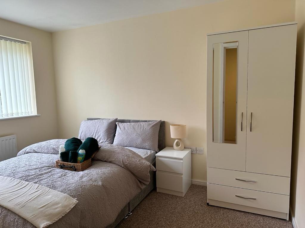 Rooms 7 Minutes From Etihad Manchester Dış mekan fotoğraf